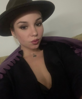 Галина, 19